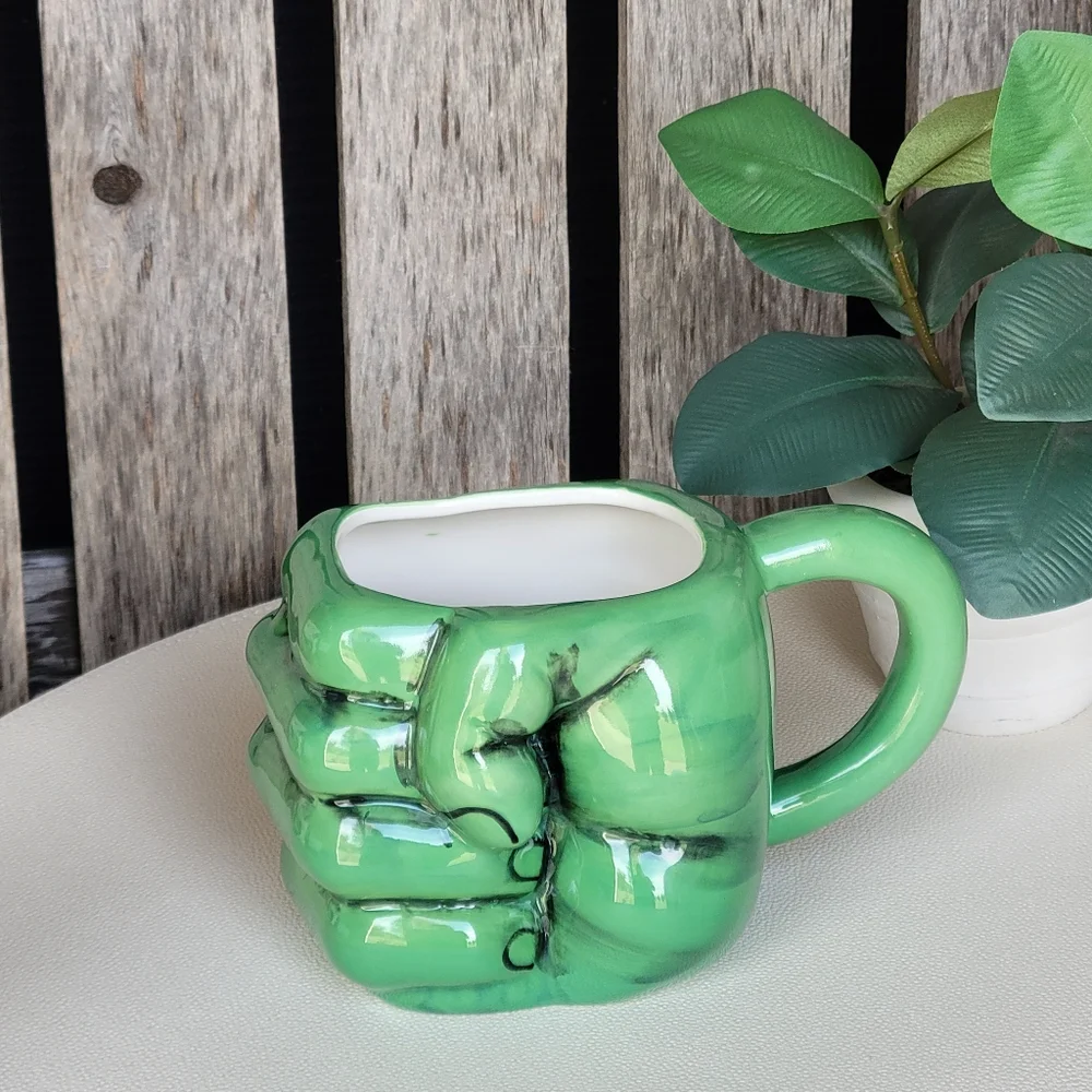 Incredible Hulk Green Oversized Fist Mug- Marvel - Picture 8 of 10